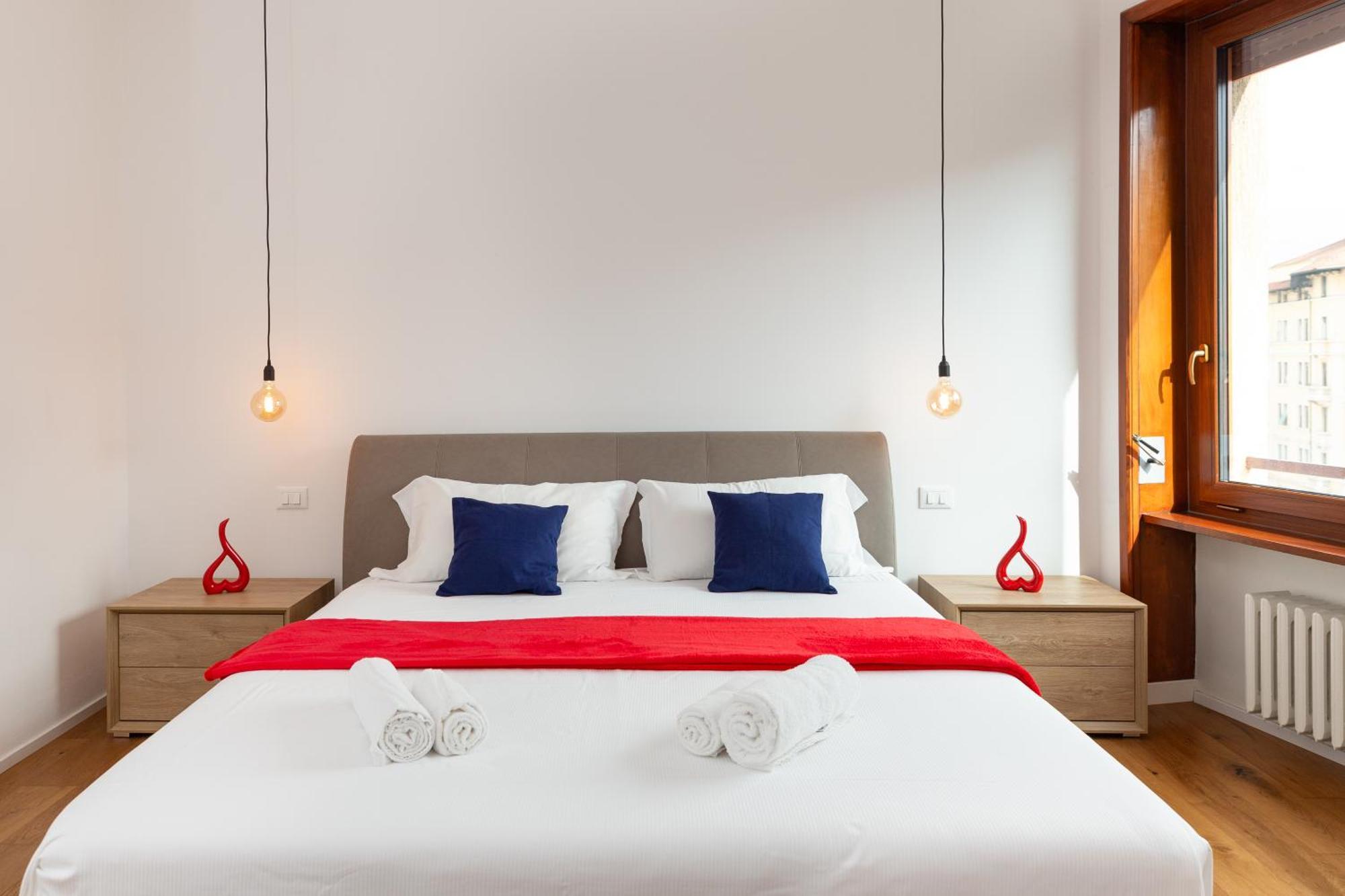 Free Parking - 5 Star - Sauna Luxury Apartment Milan Bagian luar foto