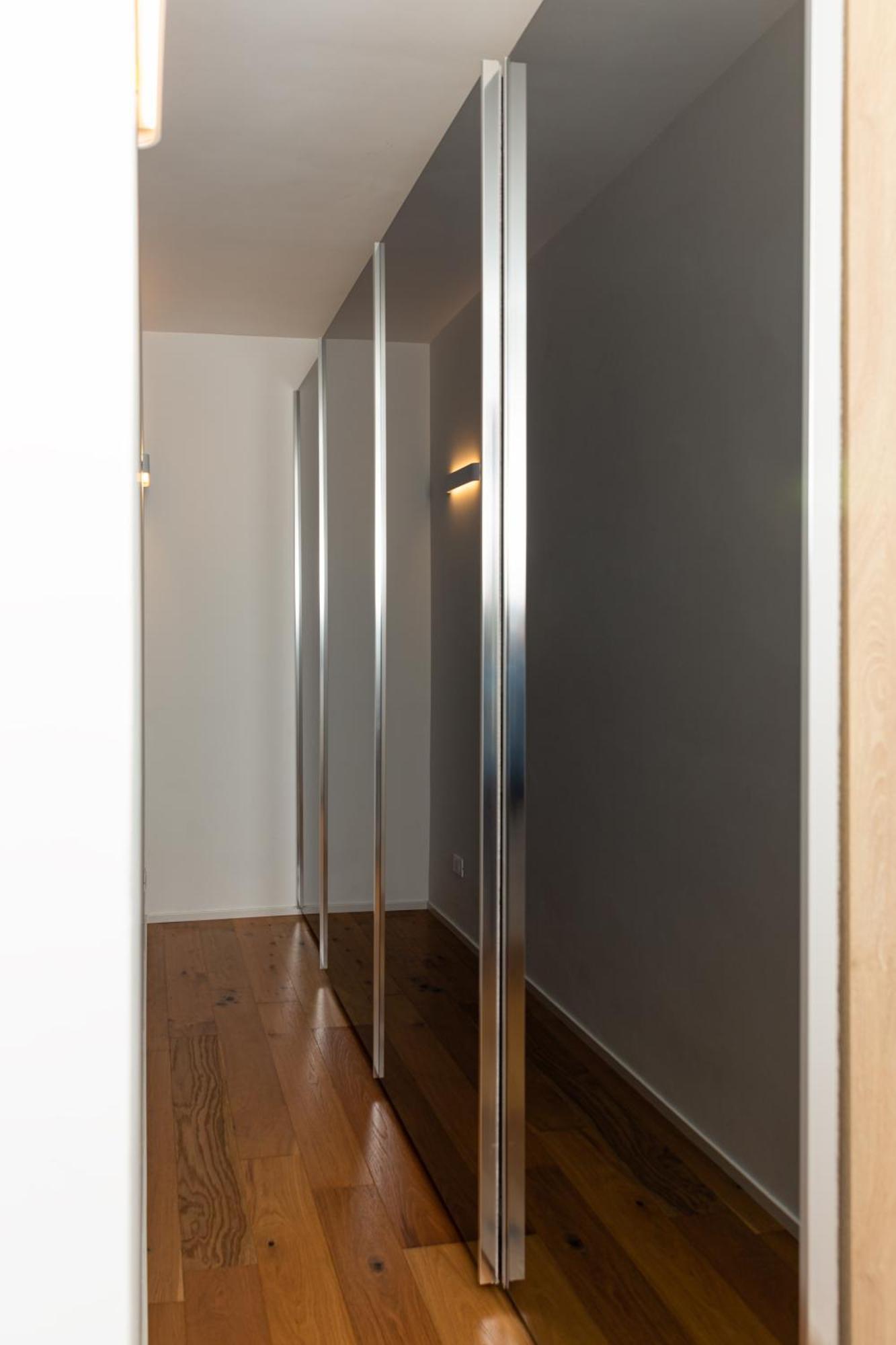Free Parking - 5 Star - Sauna Luxury Apartment Milan Bagian luar foto