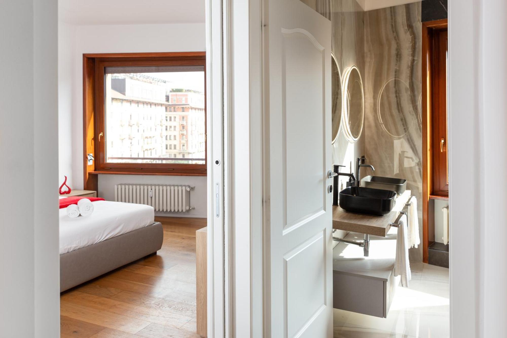 Free Parking - 5 Star - Sauna Luxury Apartment Milan Bagian luar foto